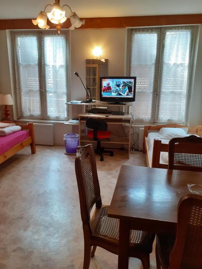 Le Sultan Du Theron 1Er Etage Appartement Le Puy-en-Velay Buitenkant foto